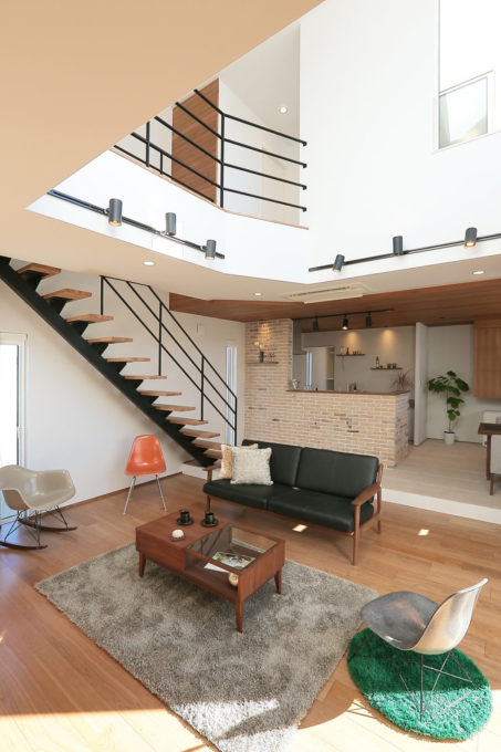 吹抜け　リビング　シブサワスタイル