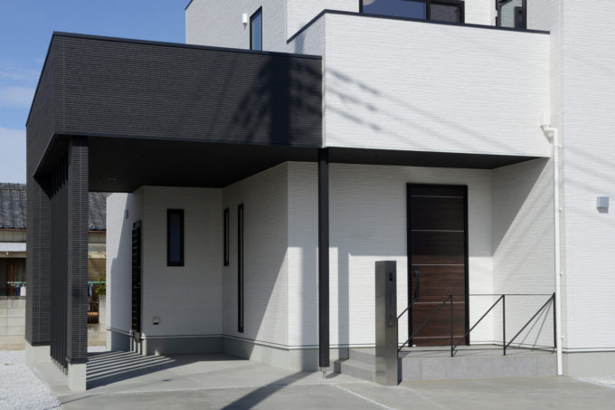 シブサワスタイル　ガレージ　玄関　玄関ポーチ