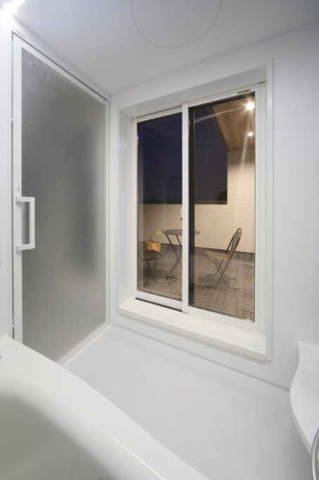 シブサワスタイル　2階　バスルーム　バルコニー　プライベート