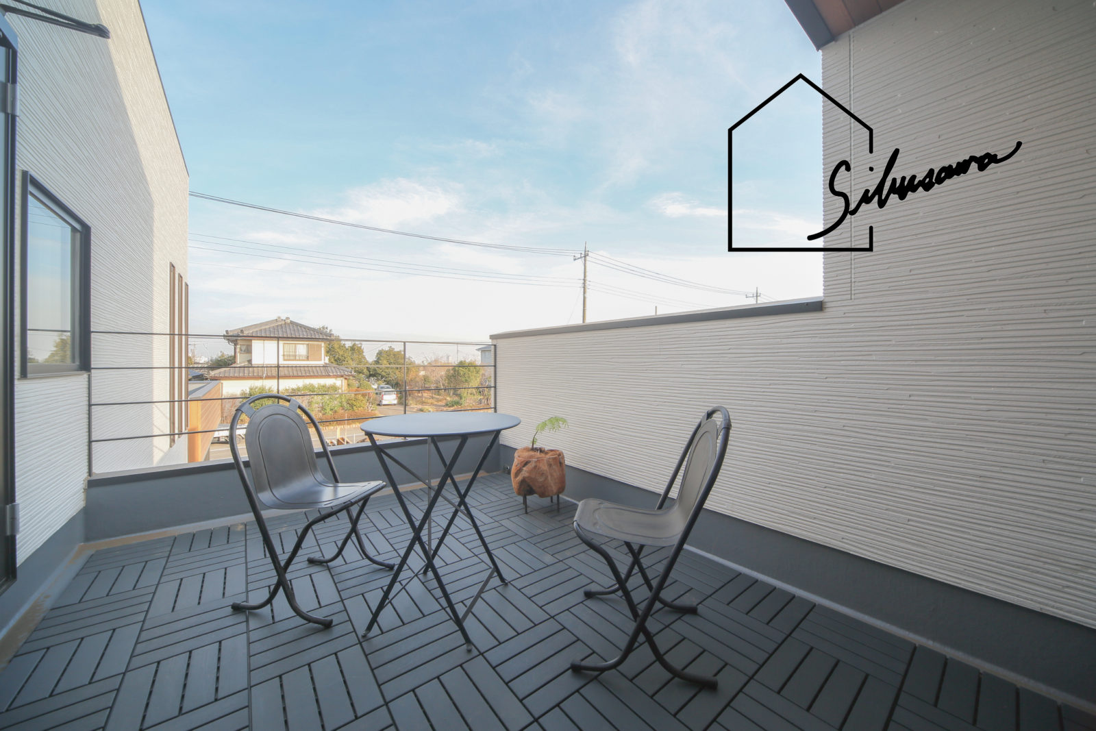 シブサワスタイル　リゾート　ガレージ　バルコニー　　